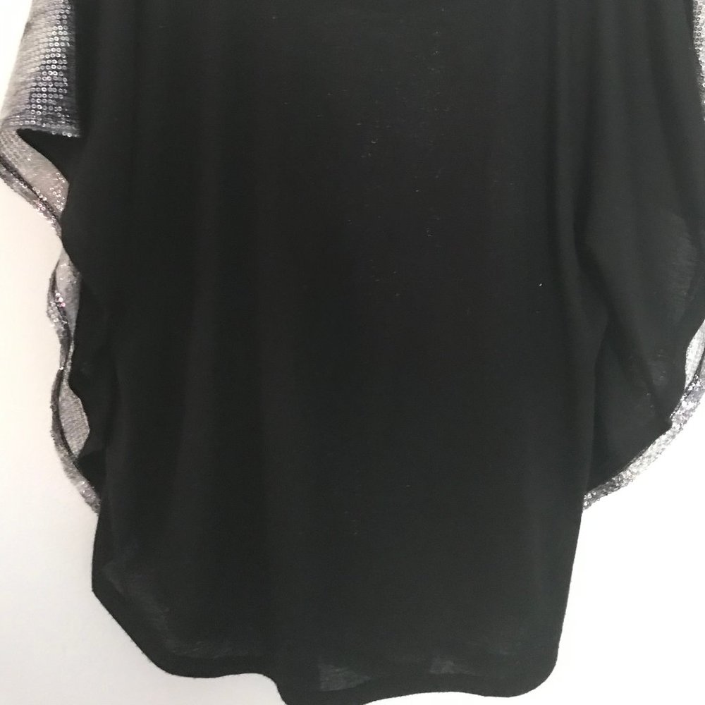 Shirt - Picture 2 of 5